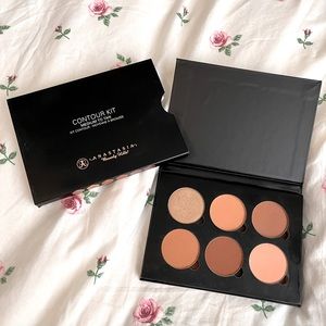 Anastasia Beverly Hills contour kit